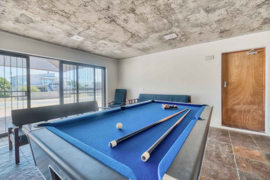 4 Bedroom Property for Sale in Pearly Beach Western Cape